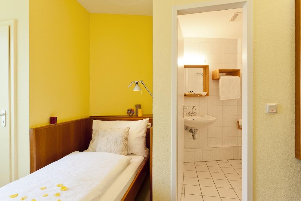 Classic Hotel Harmonie Cologne Exterior photo